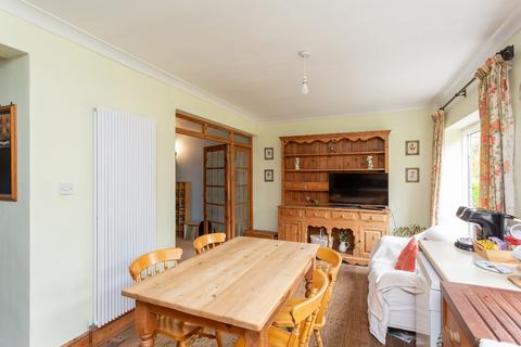 130 Park Avenue, Bushey, WD23 2BB