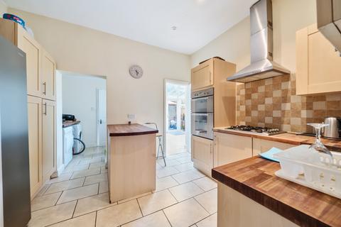 31 Hafton Road, London, SE6 1LW