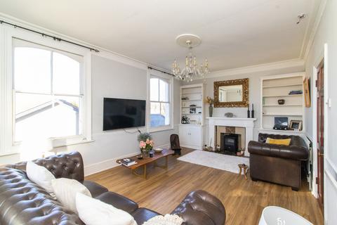 2 bedroom apartment for sale, Albion Road, Albion House, CT10