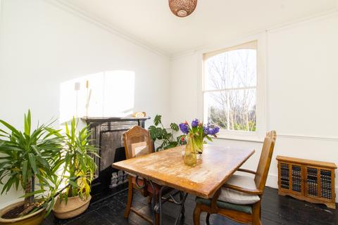 2 bedroom flat for sale, Albion Road, Broadstairs, CT10