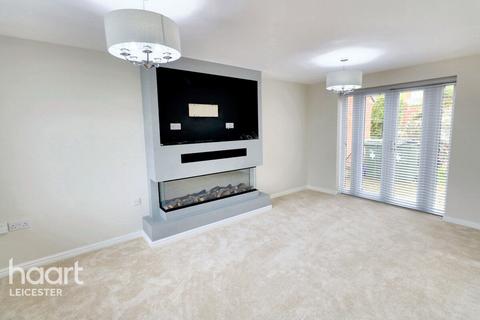 4 bedroom detached house for sale, Tuffleys Way, Leicester