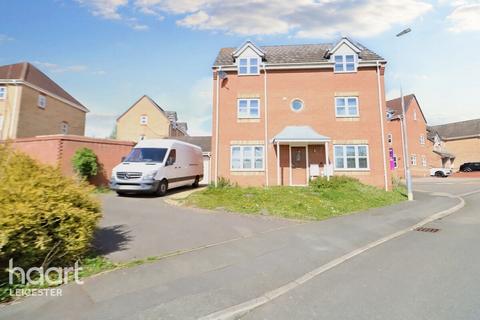 4 bedroom detached house for sale, Tuffleys Way, Leicester
