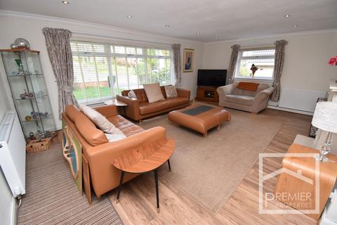4 bedroom detached house for sale, Huntly Drive, Cambuslang