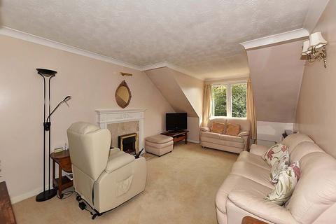 2 bedroom retirement property for sale, Mere Court, Ruskin Court, WA16