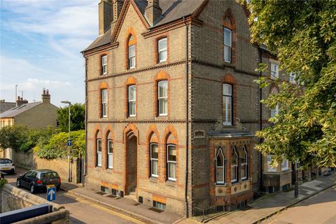 4 bedroom end of terrace house for sale, Pemberton Terrace, Cambridge, Cambridgeshire, CB2