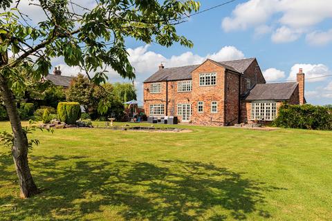 4 bedroom detached house for sale, Middlewich Road, Allostock, WA16