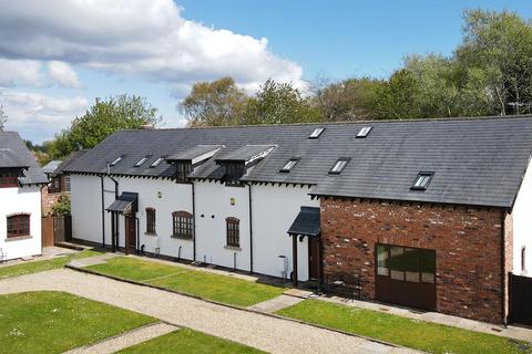 3 bedroom barn conversion for sale, Middlewich Road, Holmes Chapel, CW4