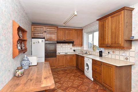 42 Boothfields, Knutsford, WA16 8JU