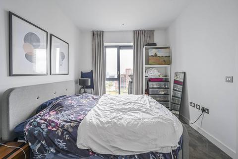 1 bedroom flat for sale, Grantham House, London City Island, Docklands, London, E14