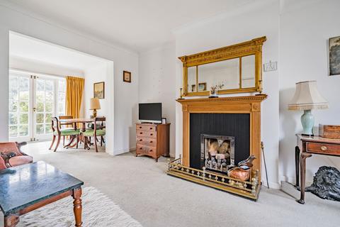 8 Heathfield Park, Midhurst, GU29 9HN
