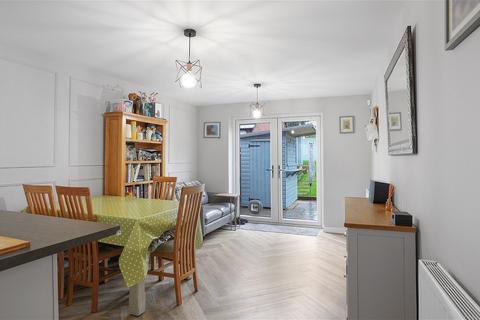 12 Pastures Drive, Solihull, B90 1US