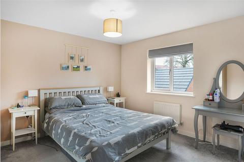 12 Pastures Drive, Solihull, B90 1US