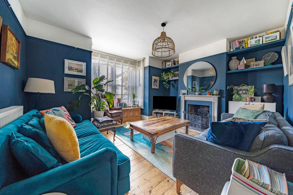Whitstable Road, Faversham, ME13 3 bed semidetached house for sale £