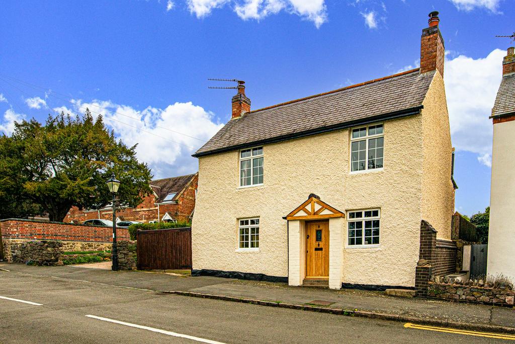 The Green, Markfield, LE67 3 bed detached house for sale £450,000