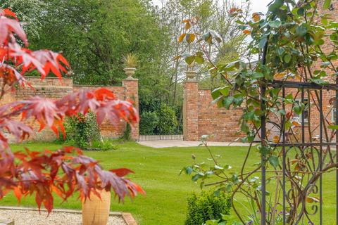 The Stables Burton Road, Rossett, Wrexham, LL12 0HU
