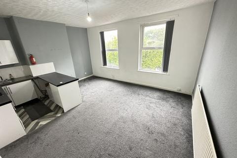 2 bedroom flat to rent, Plymouth Grove, Manchester, M13