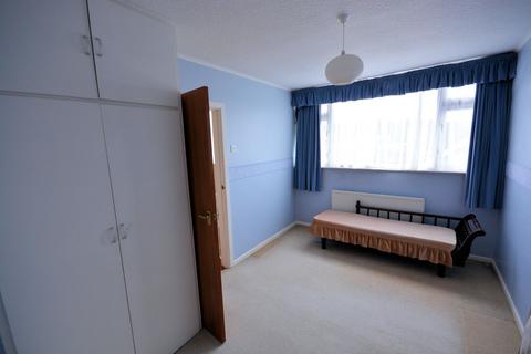 57 Lancaster Drive, Broadstone, BH18 9EH