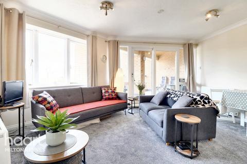 1 bedroom apartment for sale, North Fourteenth Street, Milton Keynes