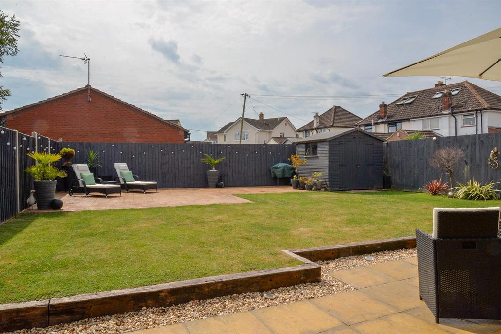 Rear Garden 10.jpg