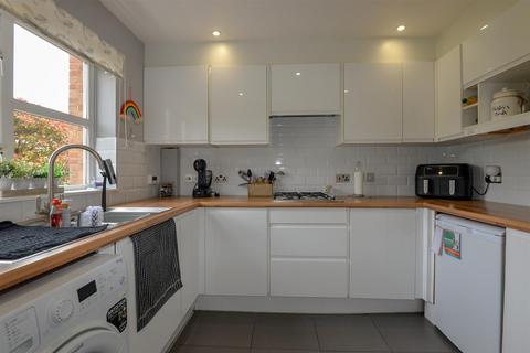 2 bedroom terraced house for sale, Potterton Close, Bridgwater TA6