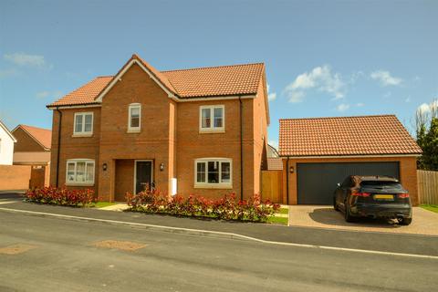 4 bedroom detached house for sale, Batts Meadow, North Petherton TA6