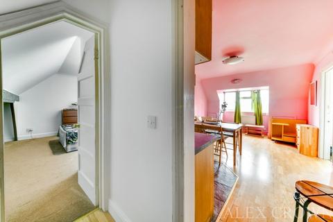 2 bedroom flat for sale, Market Place, Falloden Way, East Finchley