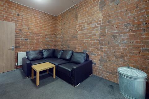 4 bedroom flat to rent, Leicester LE1