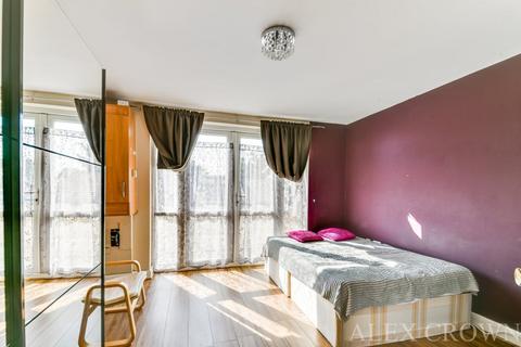 2 bedroom flat for sale, Wellington Road, Forest Gate