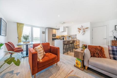 Apartment 1, 3 Gaumont Place, London, SW2 4FZ