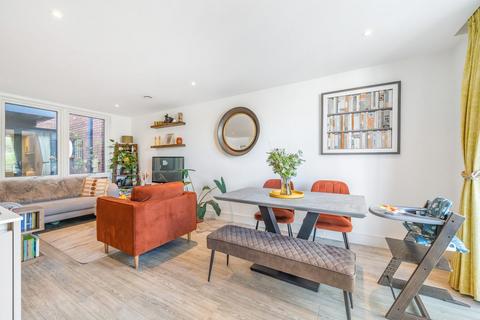 Apartment 1, 3 Gaumont Place, London, SW2 4FZ