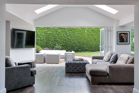7 Anglesey Drive, Poynton, Stockport, SK12 1BT