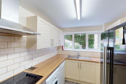 undefined, Rose Way, Cirencester GL7