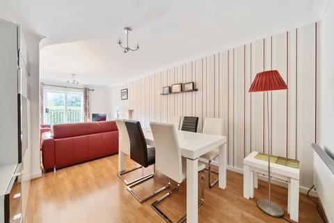 2 bedroom apartment for sale, St Clements House, 33-45 Church Street, Walton-On-Thames