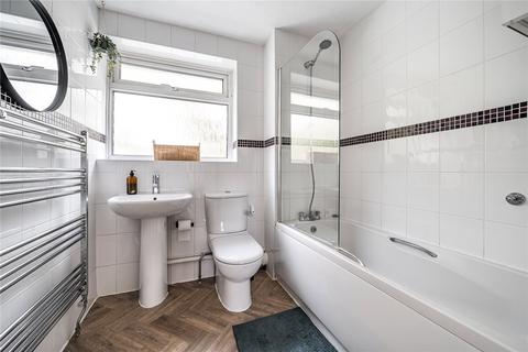 2 Mortimer Close, Hartley Wintney, Hook, RG27 8EL