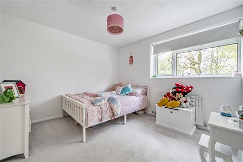 2 Mortimer Close, Hartley Wintney, Hook, RG27 8EL