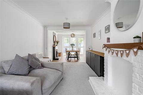 2 Mortimer Close, Hartley Wintney, Hook, RG27 8EL