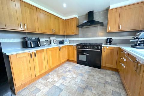 4 Burleigh Close, Willenhall, WV12 4SB
