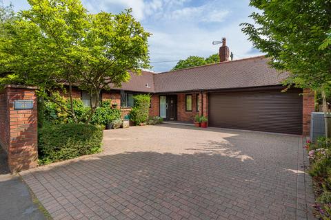 3 bedroom detached bungalow for sale, Westage Lane, Great Budworth, CW9