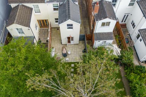 11 Moorend Crescent, Cheltenham, GL53 0EJ