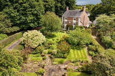 6 bedroom detached house for sale, Back Lane, Higher Whitley, WA4