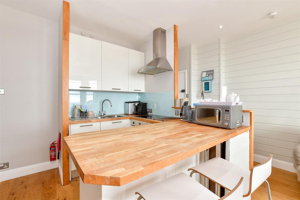 Kitchen/Lounge