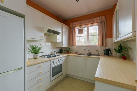 2 bedroom apartment for sale, Albury Road, Guildford, GU1