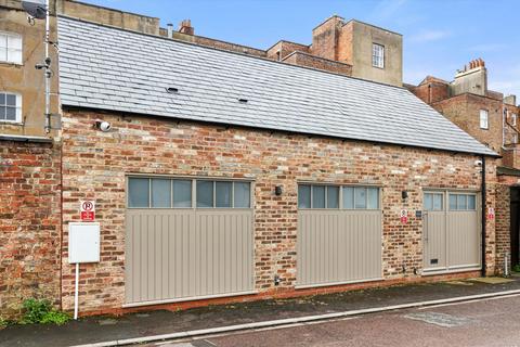 2 bedroom detached house for sale, Lansdown Place Lane, Cheltenham, Gloucestershire, GL50