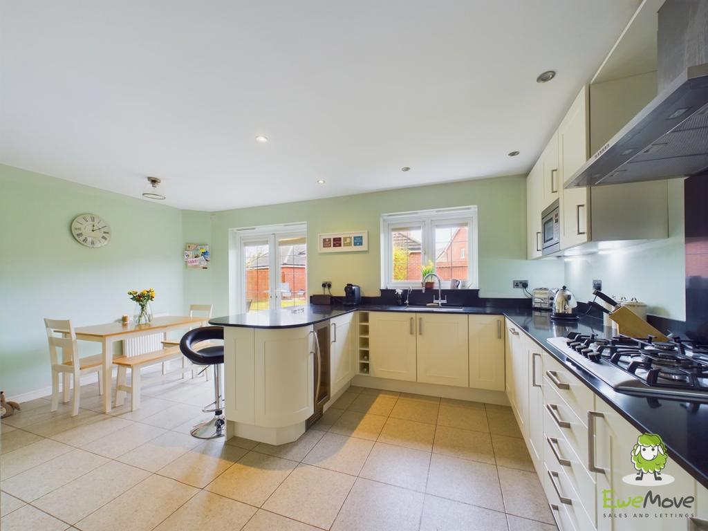 Kitchen Diner