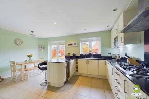 4 Blunt Road, Beggarwood, Basingstoke, RG22 4SS