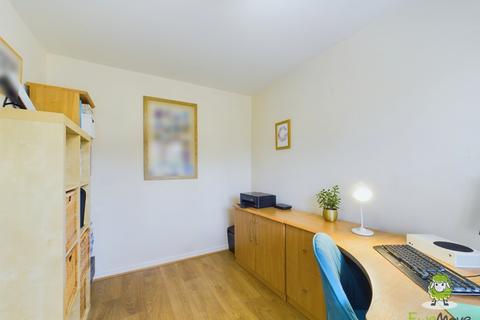 4 Blunt Road, Beggarwood, Basingstoke, RG22 4SS