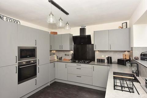 19 Boothfields, Knutsford, WA16 8JU