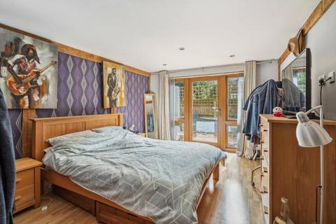 Holly Lodge Station Road, Marlow, SL7 1NW