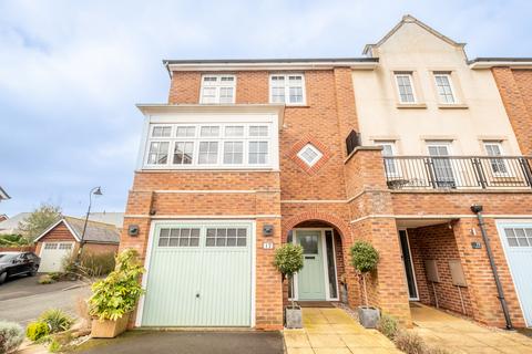 4 bedroom townhouse for sale, Santa Cruz Avenue, Lytham St. Annes, FY8