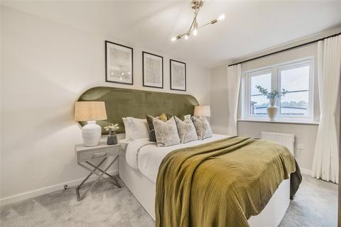 2 bedroom flat for sale, Catteshall Lane, Godalming GU7